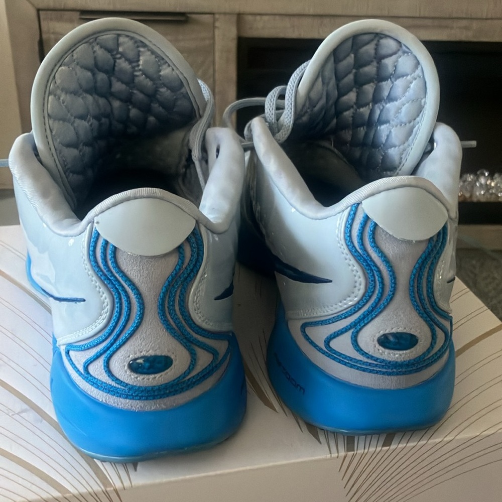 Nike LeBron XXI Basketball Shoes in Light Gray and Blue - Picture 4 of 7